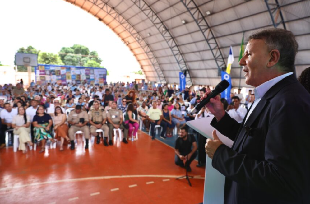 Prefeito Eduardo Siqueira anuncia construção de escola de tempo integral no Taquari e parceria com o Estado