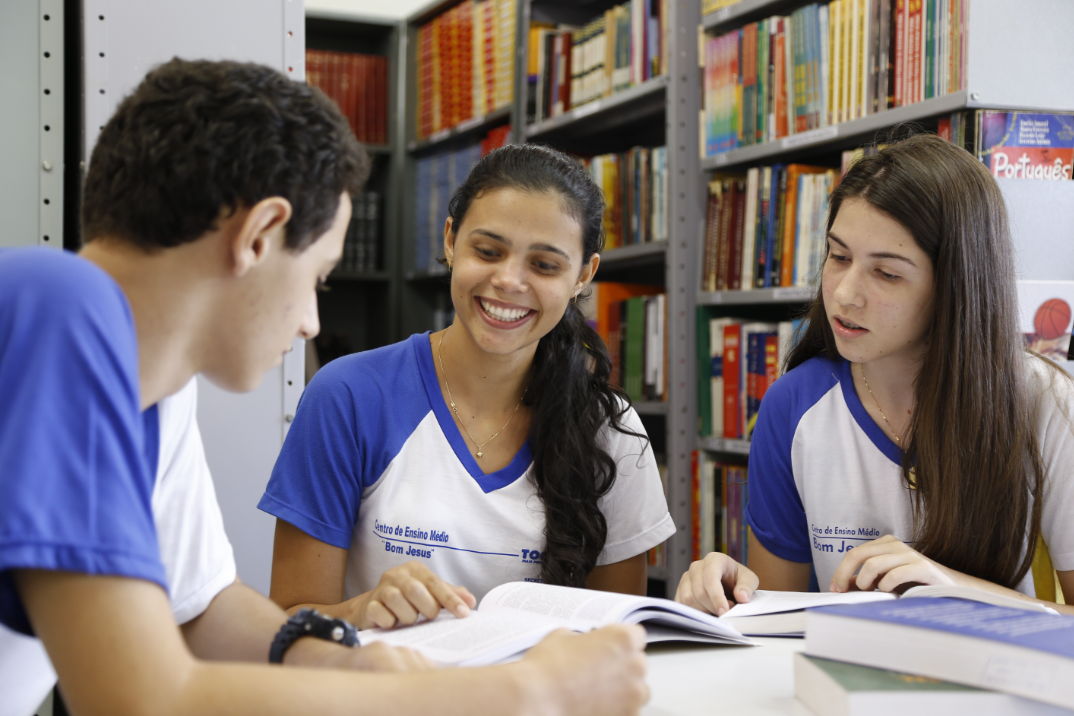 Continuam abertas as inscrições para a 3ª edição do Prêmio Escola que Transforma