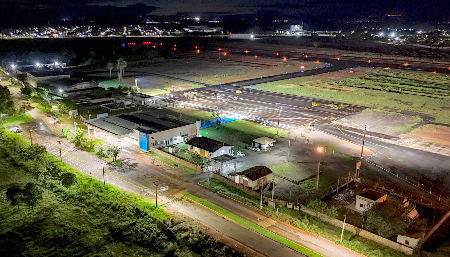 Governador Wanderlei Barbosa consegue retomada de voos comerciais para Araguaína e destaca isenção fiscal do estado