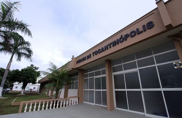 Mãe se joga sobre o próprio bebê para impedir ataque do ex, no Tocantins