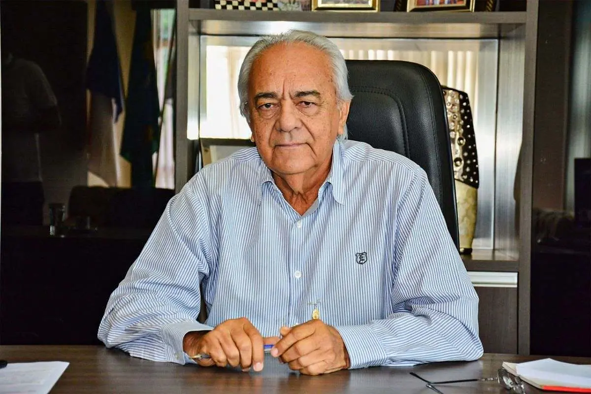 LUTO: Ex-governador do Tocantins morre aos 85 anos após luta contra o câncer.