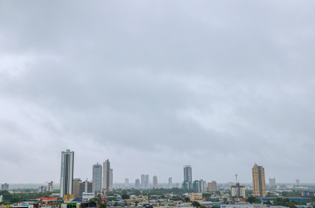 Defesa Civil alerta para chuvas intensas e ventos fortes na Capital