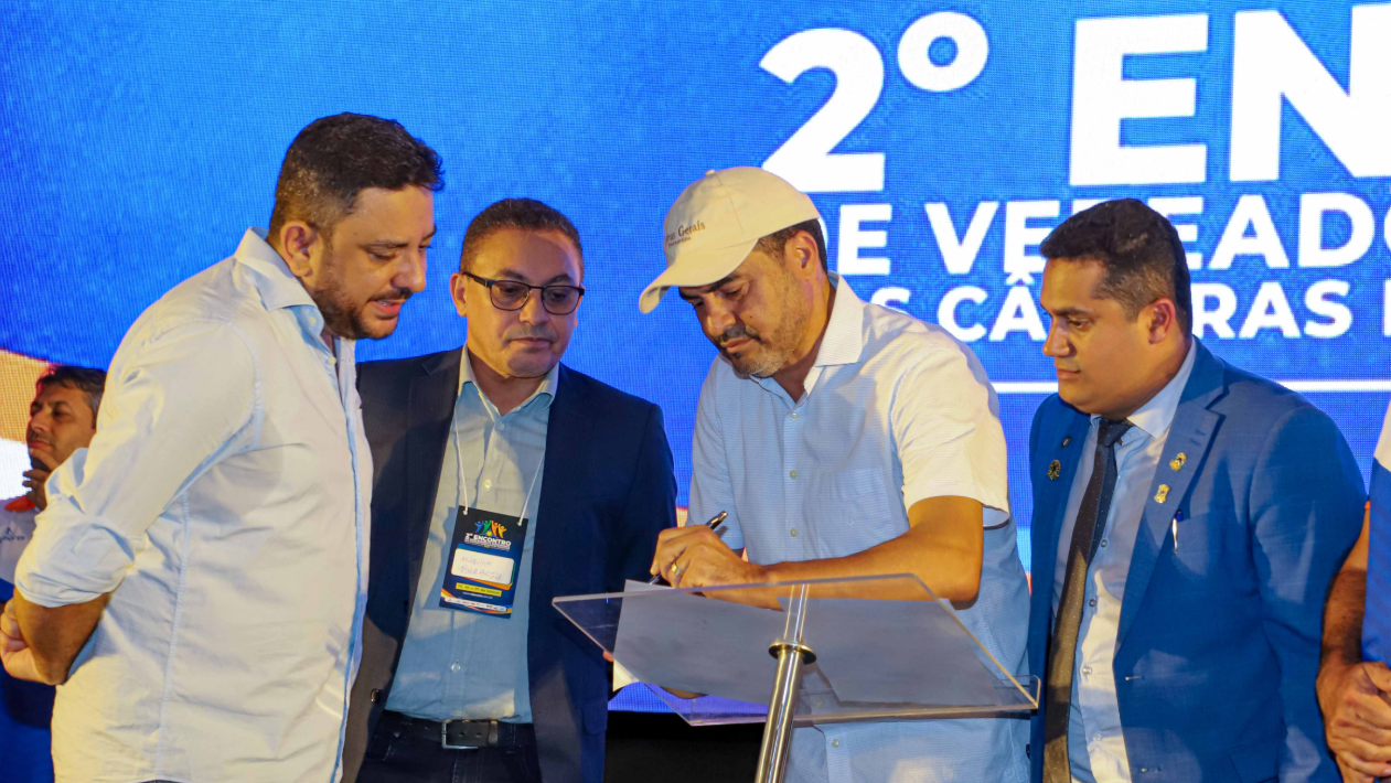 Governador Wanderlei Barbosa reforça compromisso com o municipalismo durante encontro de vereadores em Palmas
