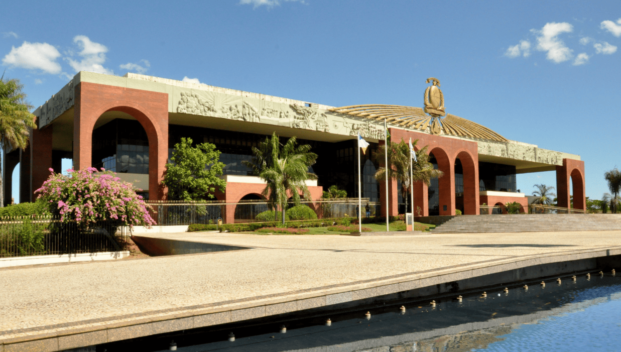Governo do Tocantins injeta mais de R$ 340 milhões na economia com pagamento dos servidores estaduais