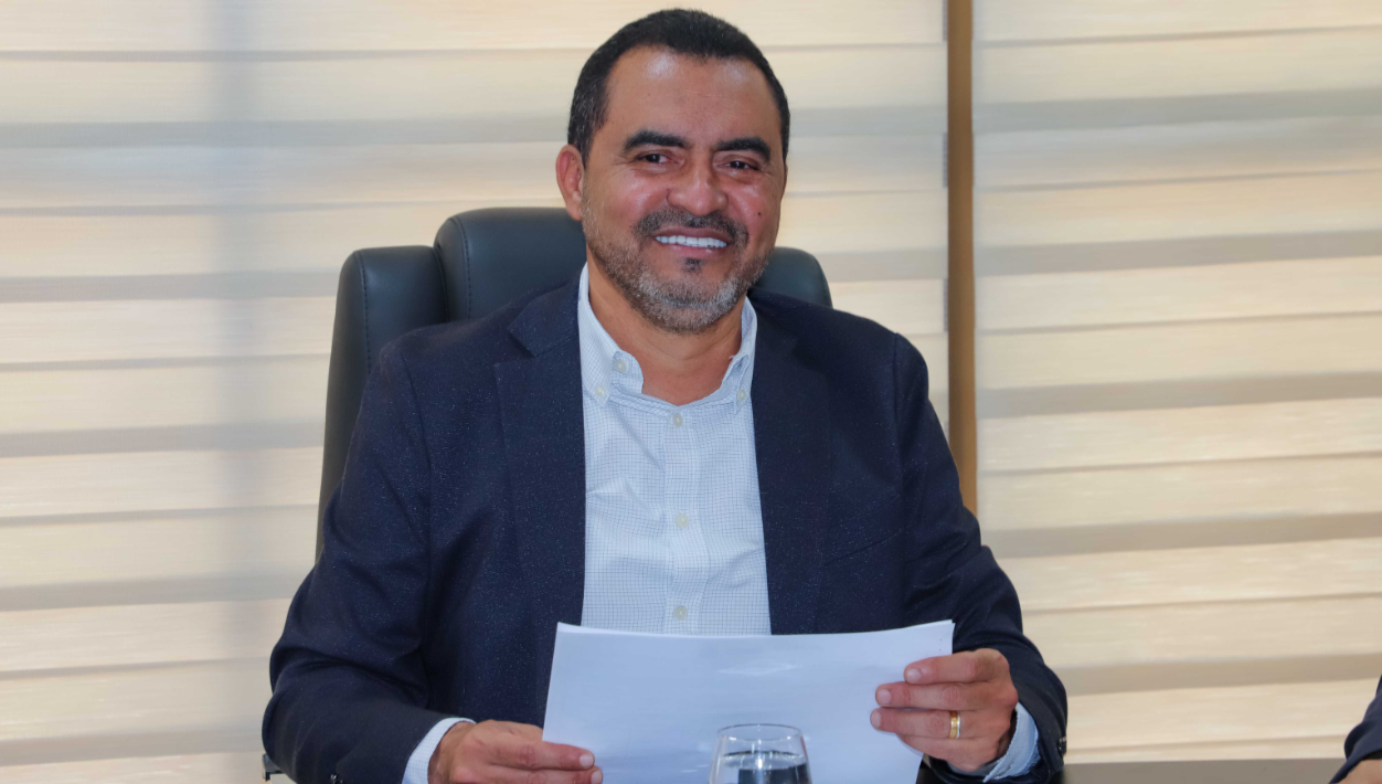 Governador Wanderlei Barbosa decreta ponto facultativo no período da tarde da segunda-feira, 29, para órgãos da administração estadual