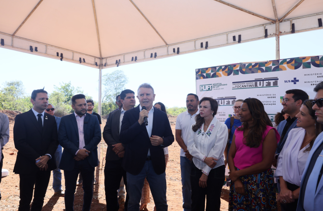 Prefeito Eduardo Siqueira Campos participa do marco inicial das obras do Hospital Universitário da UFT em Palmas