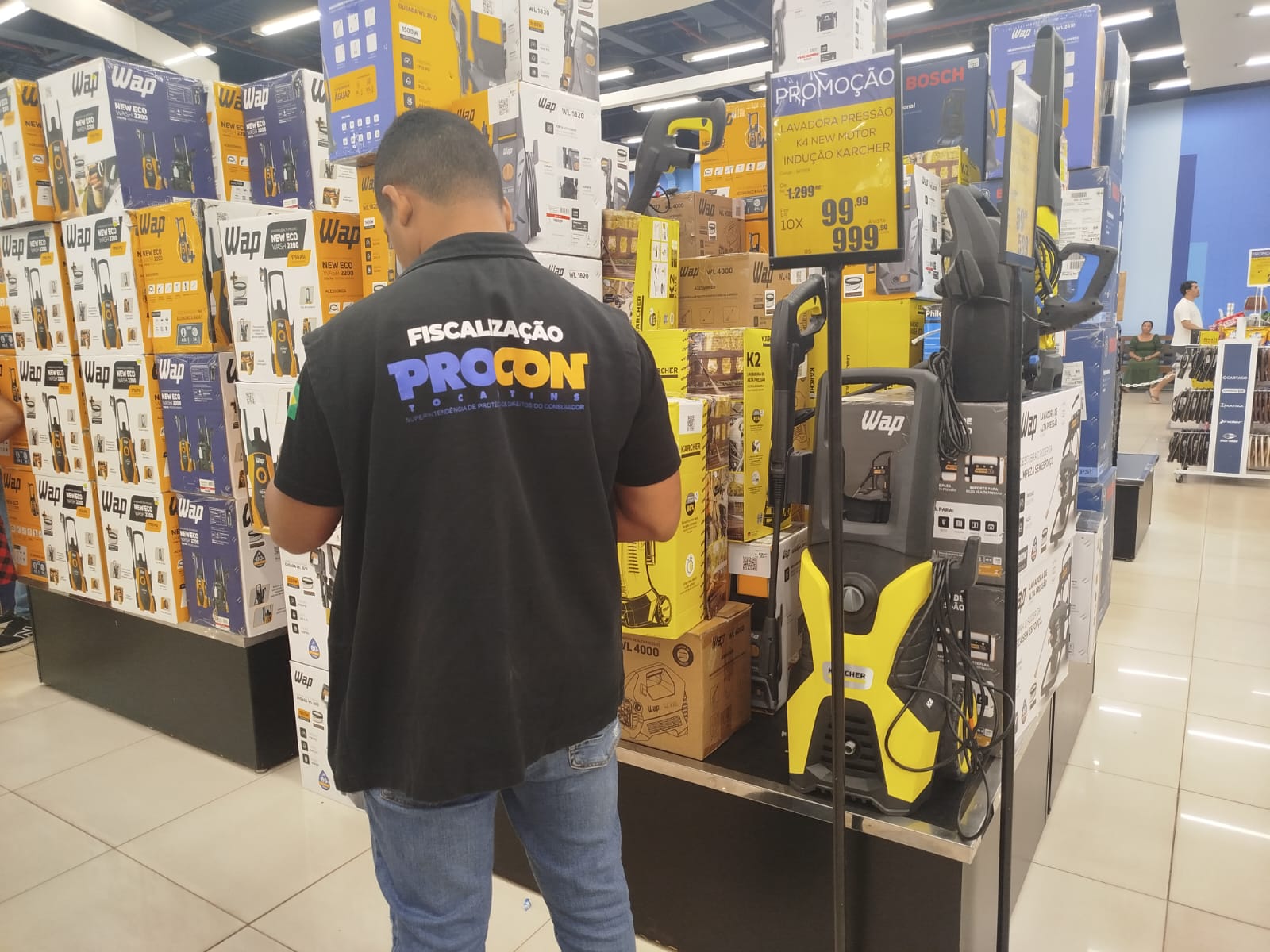 FISCALIZAÇÃO DIA DOS PAIS Pesquisa do Procon Tocantins revela diferença de até 249% nos preços de produtos para o Dia dos Pais em Palmas