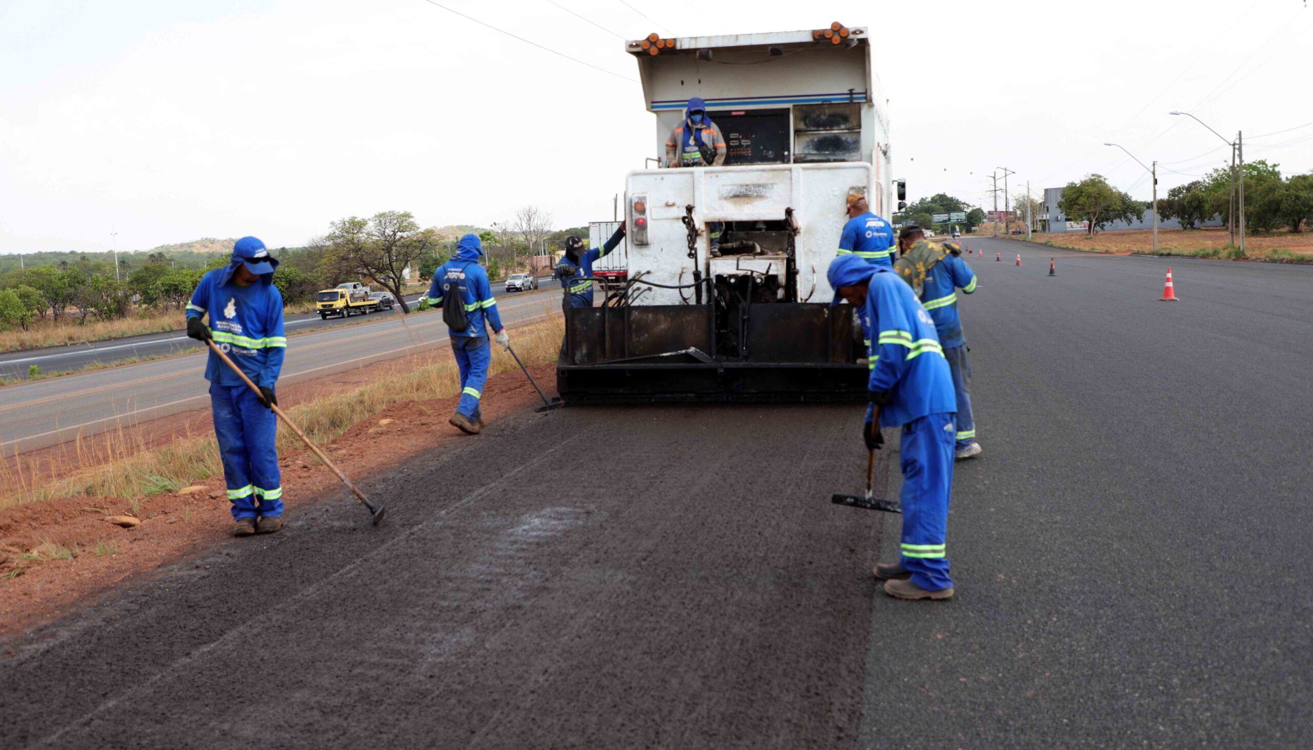 F2a - Obras nas perimetrais de Taquaralto chegam a 80% de execução Ademir dos Anjos Obras nas perimetrais de Taquaralto chegam a 80% e motoristas devem ficar atentos à sinalização